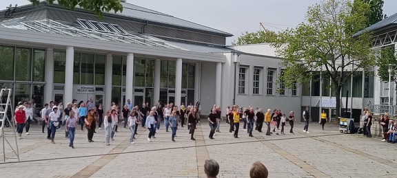 6b2763ef-ba8e-442c-9225-32214e373996